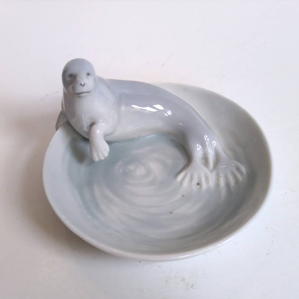 Vintage Pfeffer Gotha Porcelain Lounging Seal Bowl Trinket Dish Germany CHIP